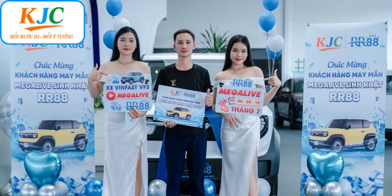 Sự kiện quà tặng dành cho khách hàng may mắn tháng 4 hấp dẫn